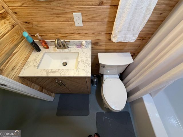 111 Dead River Road, Glenwood, GA 30428