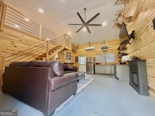 111 Dead River Road, Glenwood, GA 30428