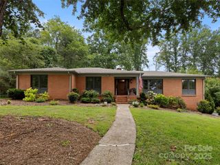 19 Pheasant Drive, Asheville, NC 28803