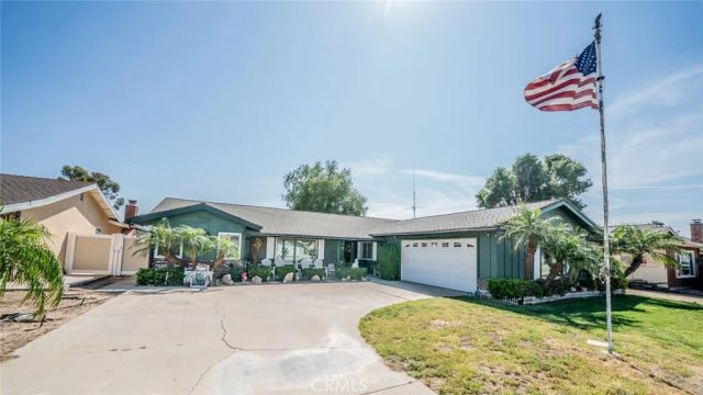 3696 BLUFF Street, Norco, CA 92860
