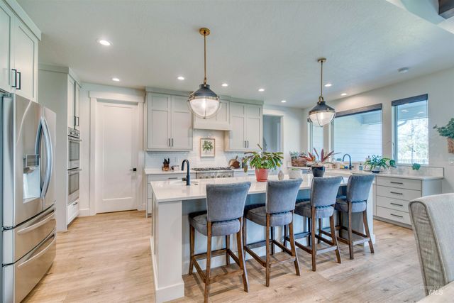 3308 W Miners Farm Dr, Boise, ID 83714