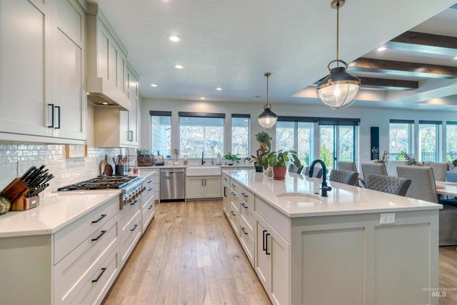 3308 W Miners Farm Dr, Boise, ID 83714