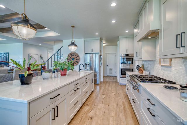 3308 W Miners Farm Dr, Boise, ID 83714