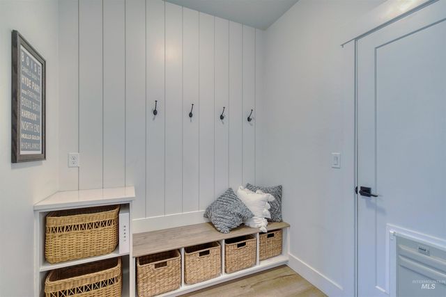 3308 W Miners Farm Dr, Boise, ID 83714