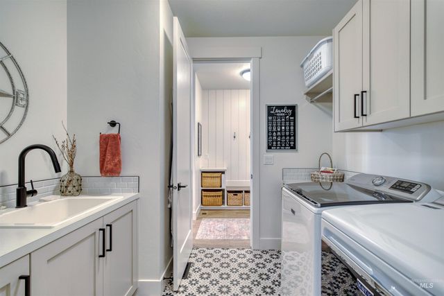 3308 W Miners Farm Dr, Boise, ID 83714