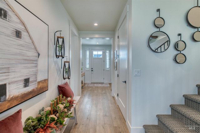 3308 W Miners Farm Dr, Boise, ID 83714