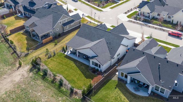 3308 W Miners Farm Dr, Boise, ID 83714