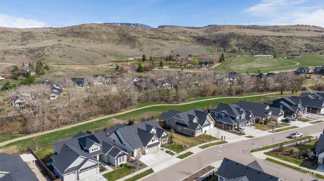 3308 W Miners Farm Dr, Boise, ID 83714