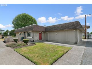 3456 Ne CHIEFS Ct, Salem, OR 97305
