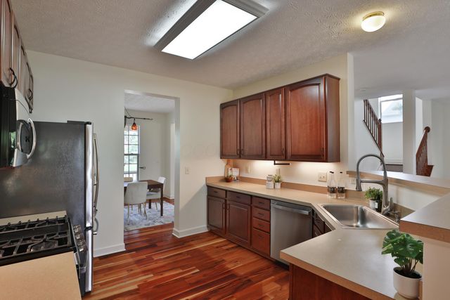 3193 Guffey Drive, Grove City, OH 43123