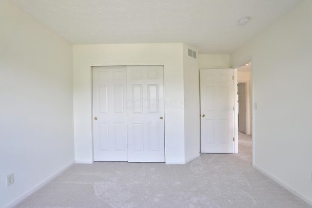 3193 Guffey Drive, Grove City, OH 43123
