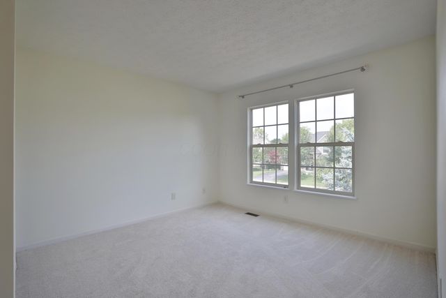 3193 Guffey Drive, Grove City, OH 43123