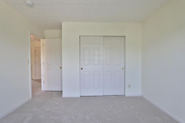 3193 Guffey Drive, Grove City, OH 43123