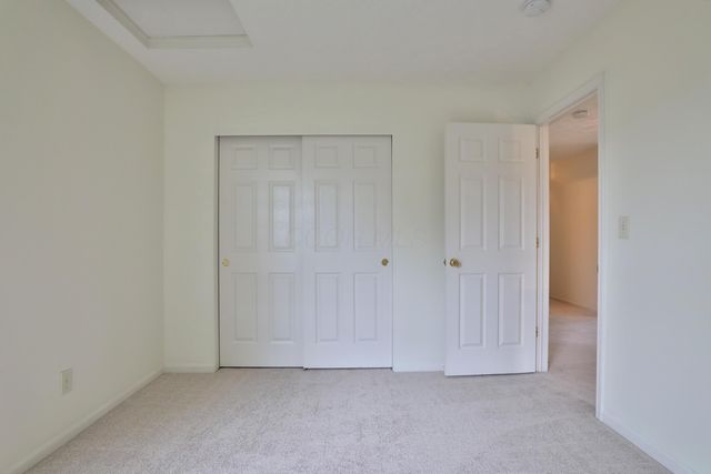 3193 Guffey Drive, Grove City, OH 43123