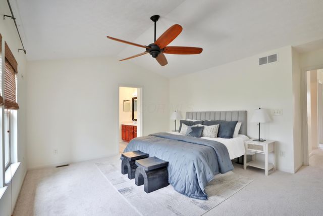 3193 Guffey Drive, Grove City, OH 43123