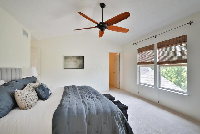 3193 Guffey Drive, Grove City, OH 43123