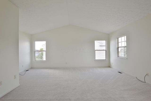 3193 Guffey Drive, Grove City, OH 43123