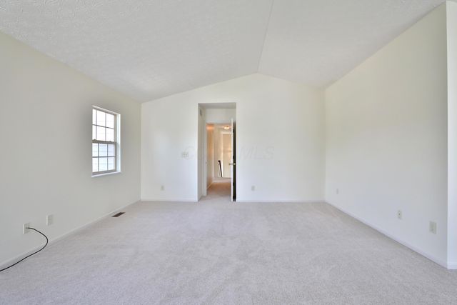 3193 Guffey Drive, Grove City, OH 43123