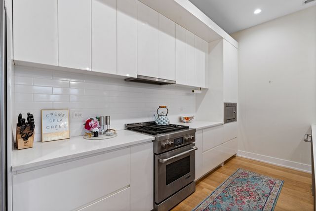 1938 W Augusta Boulevard 304, Chicago, IL 60622