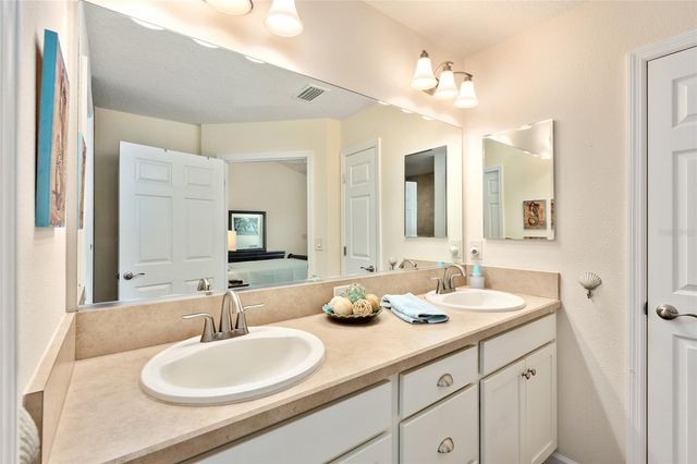 5511 HEAD WAY, The Villages, FL 32163