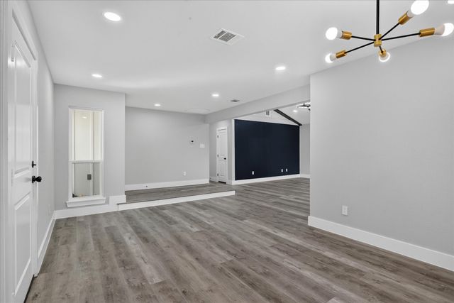 501 Kent Drive, Lewisville, TX 75067