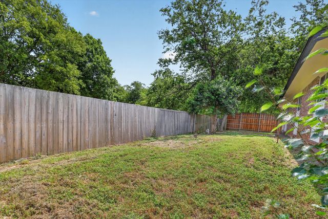501 Kent Drive, Lewisville, TX 75067