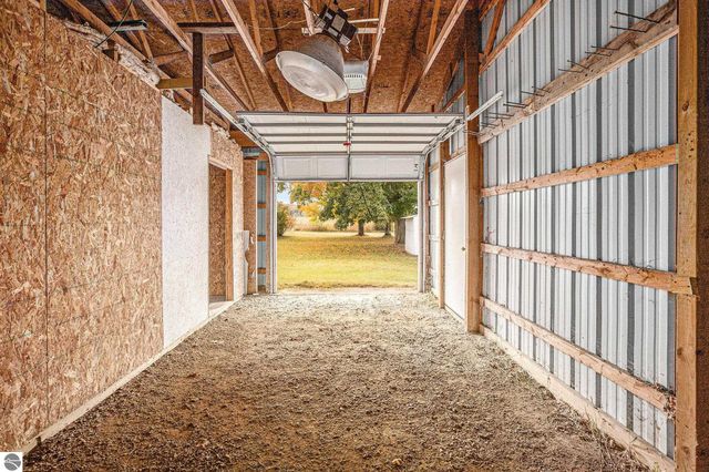 8142 W 32 Road, Harrietta, MI 49638