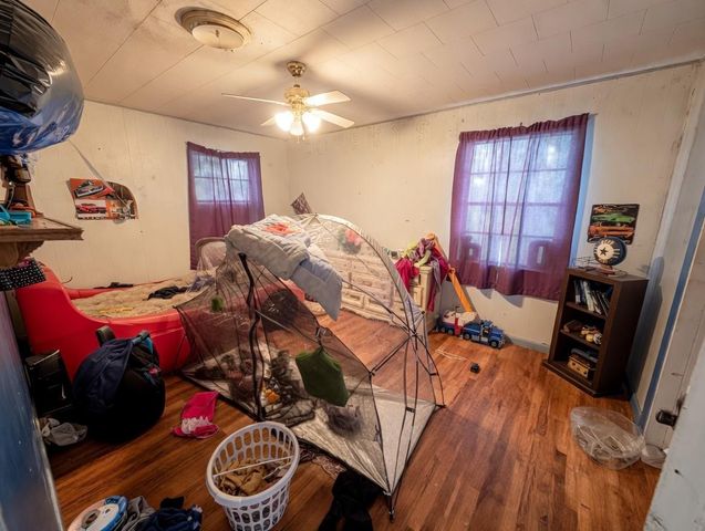 9262 N Highway 77, Lexington, TX 78947
