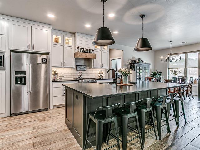 1815 Shaylee Lane, Choctaw, OK 73020