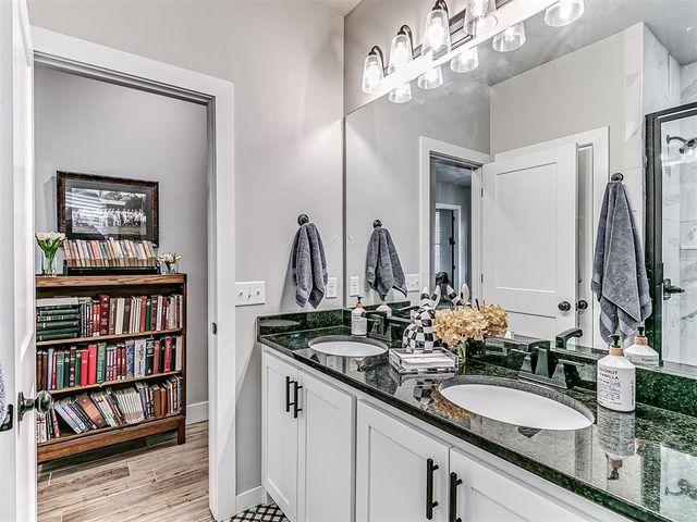 1815 Shaylee Lane, Choctaw, OK 73020