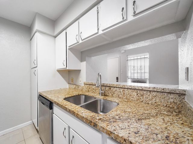 6633 W Airport Boulevard 1106, Houston, TX 77035