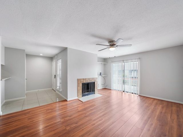 6633 W Airport Boulevard 1106, Houston, TX 77035