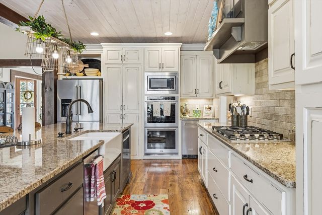 2025 Enclave Drive, Rocky Face, GA 30740