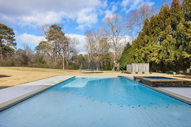 2025 Enclave Drive, Rocky Face, GA 30740