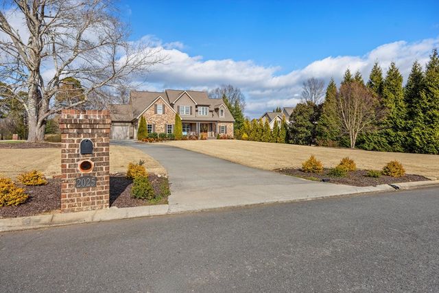 2025 Enclave Drive, Rocky Face, GA 30740