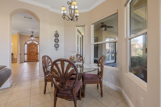 729 St Thomas Court, Exeter, CA 93221