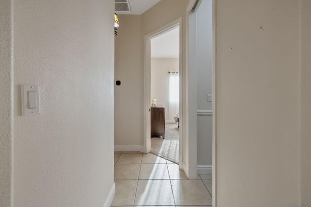 729 St Thomas Court, Exeter, CA 93221