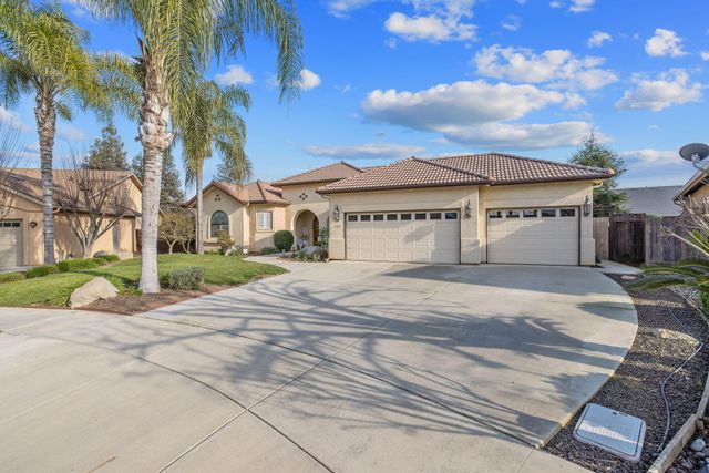 729 St Thomas Court, Exeter, CA 93221