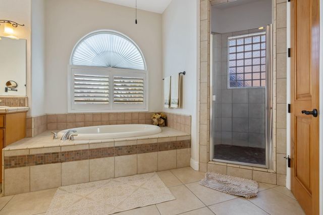 729 St Thomas Court, Exeter, CA 93221