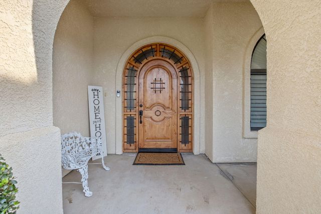 729 St Thomas Court, Exeter, CA 93221