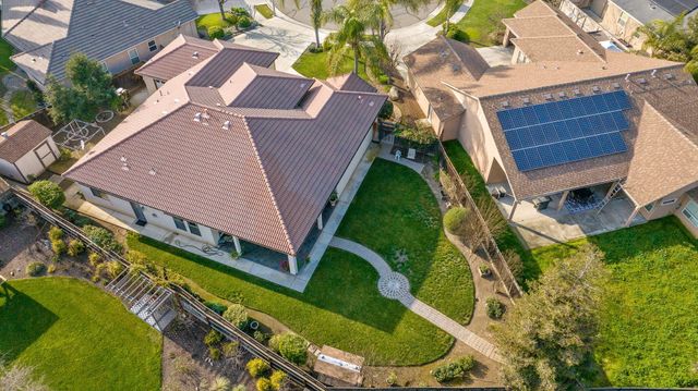 729 St Thomas Court, Exeter, CA 93221