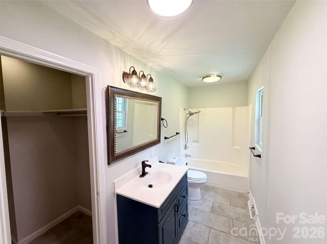 642 Lancer Court NW, Concord, NC 28027