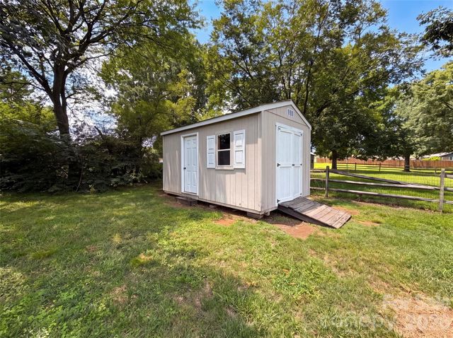 642 Lancer Court NW, Concord, NC 28027