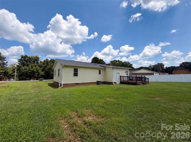 642 Lancer Court NW, Concord, NC 28027