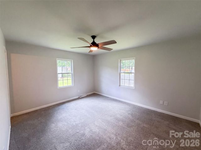 642 Lancer Court NW, Concord, NC 28027