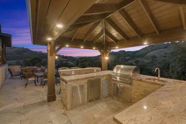 2315 Rockwood Ranch Road, Morgan Hill, CA 95037