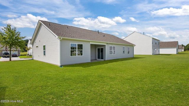 245 Lake Tyler Drive, New Bern, NC 28560