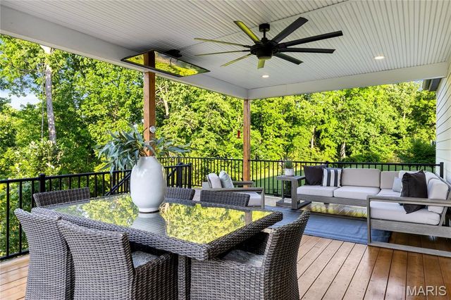 110 Westleigh Manor Drive, Wentzville, MO 63385