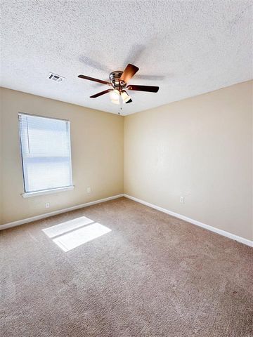 2711 NE Euclid, Lawton, OK 73507