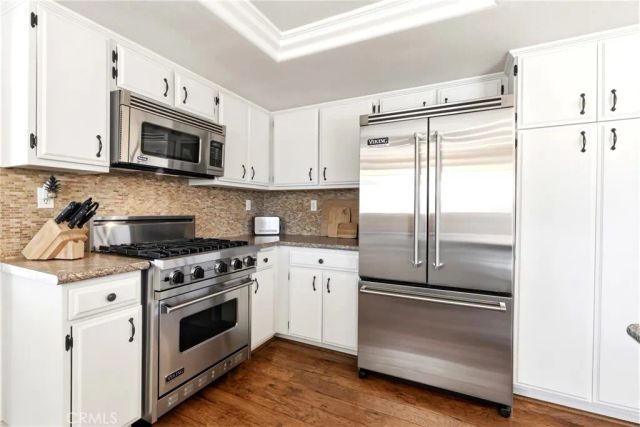 13475 Apple Blossom, Apple Valley, CA 92308